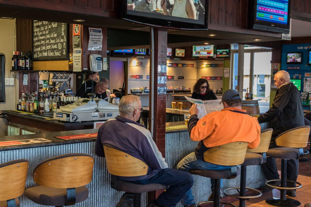 Moruya Waterfront Hotel Motel Zewnętrze zdjęcie